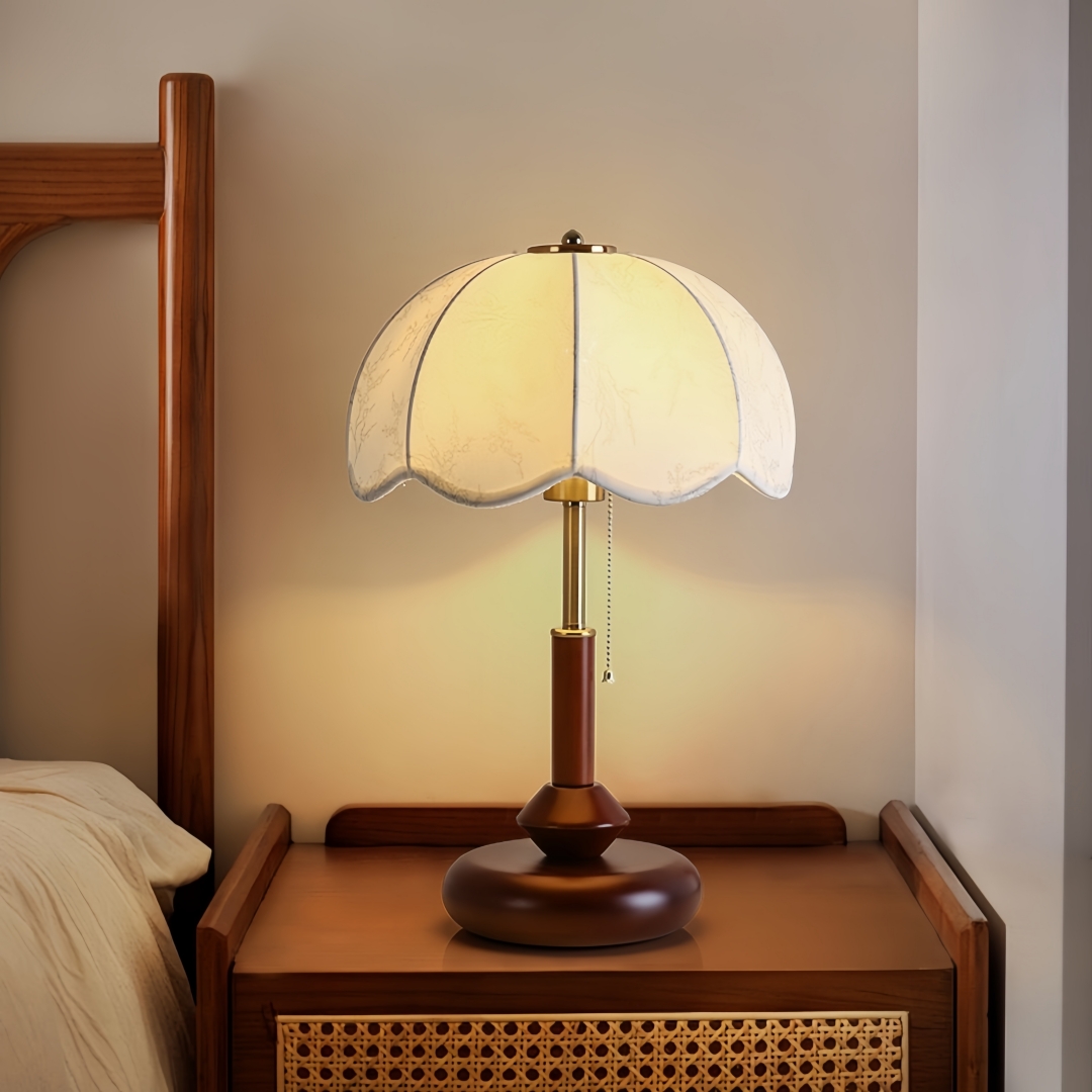 Lighting Decor - Vintage Scalloped Dome Table Lamp for